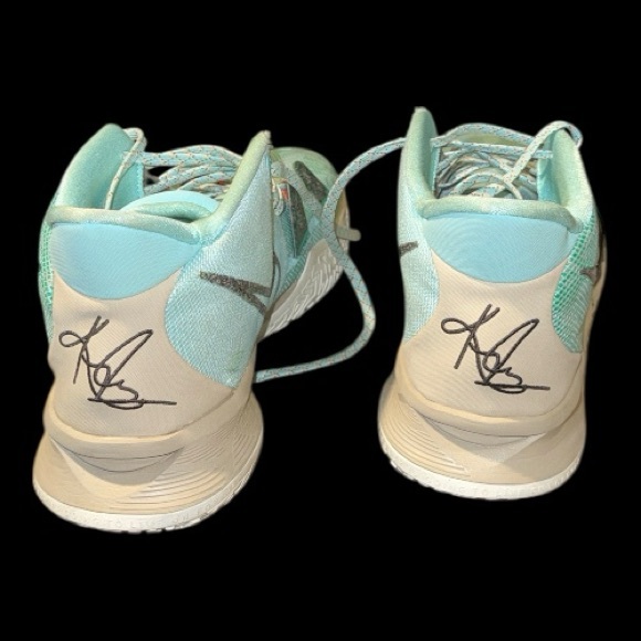 Nike Kyrie 7 'Copa' Basketball Shoes Size 12 - Picture 4 of 5